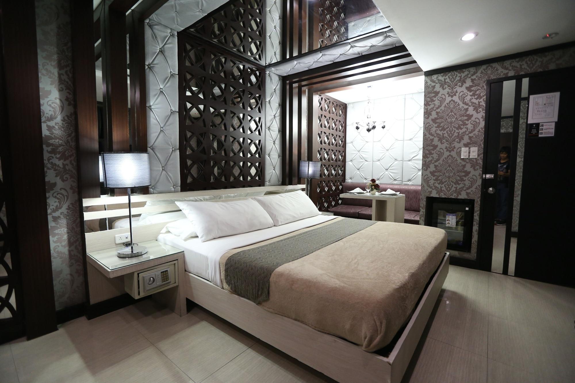 Victoria Court Hillcrest Pasig Motel Exterior photo