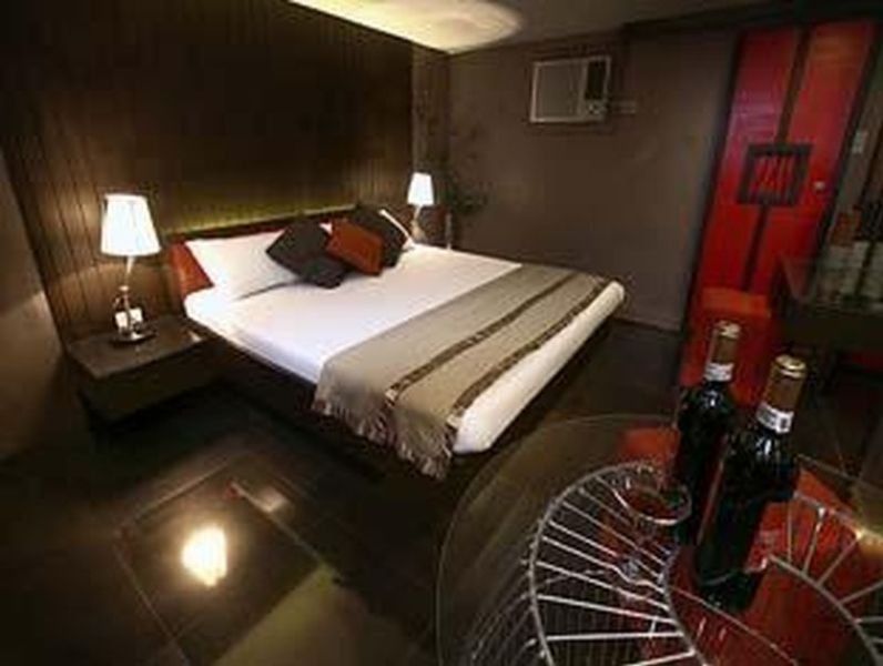 Victoria Court Hillcrest Pasig Motel Exterior photo